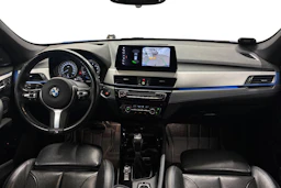 sininen BMW X1 2021 kuva 7.