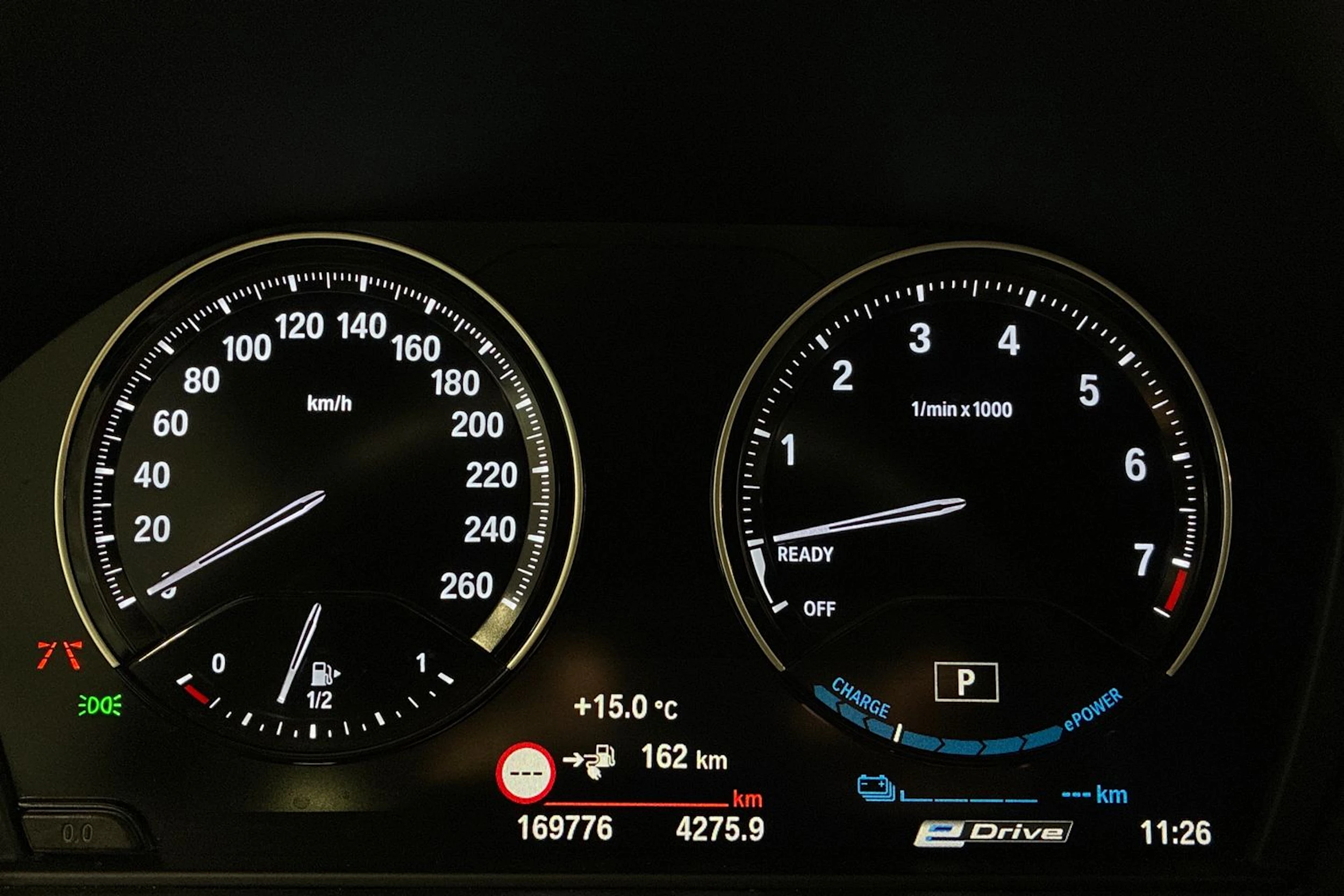 sininen BMW X1 2021 kuva 14.