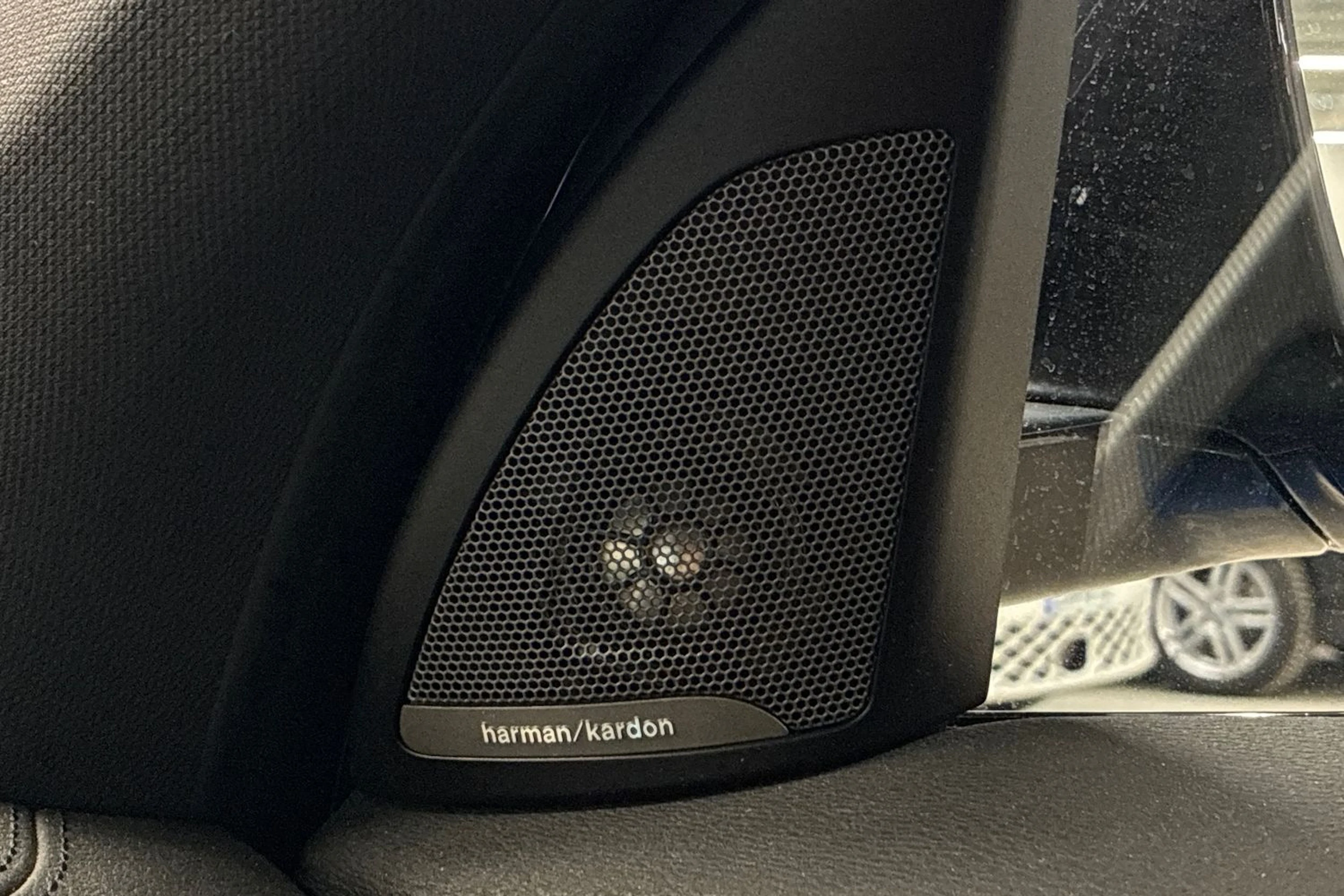 sininen BMW X1 2021 kuva 16.