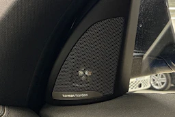 sininen BMW X1 2021 kuva 16.