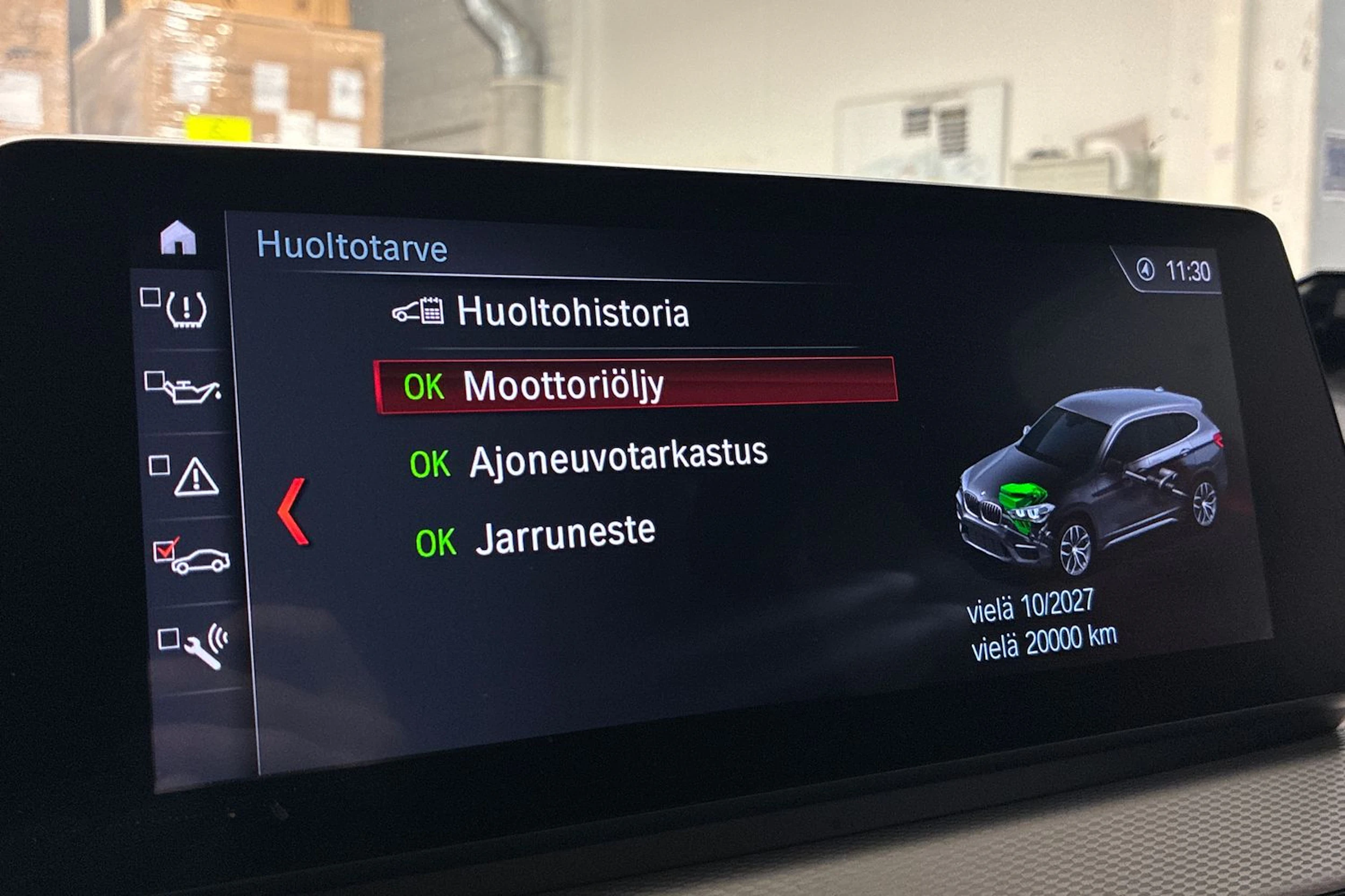 sininen BMW X1 2021 kuva 19.