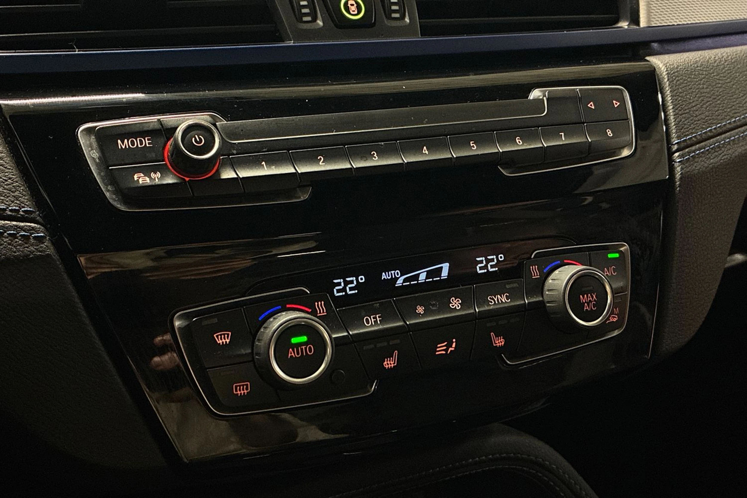 sininen BMW X1 2021 kuva 20.