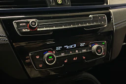 sininen BMW X1 2021 kuva 20.