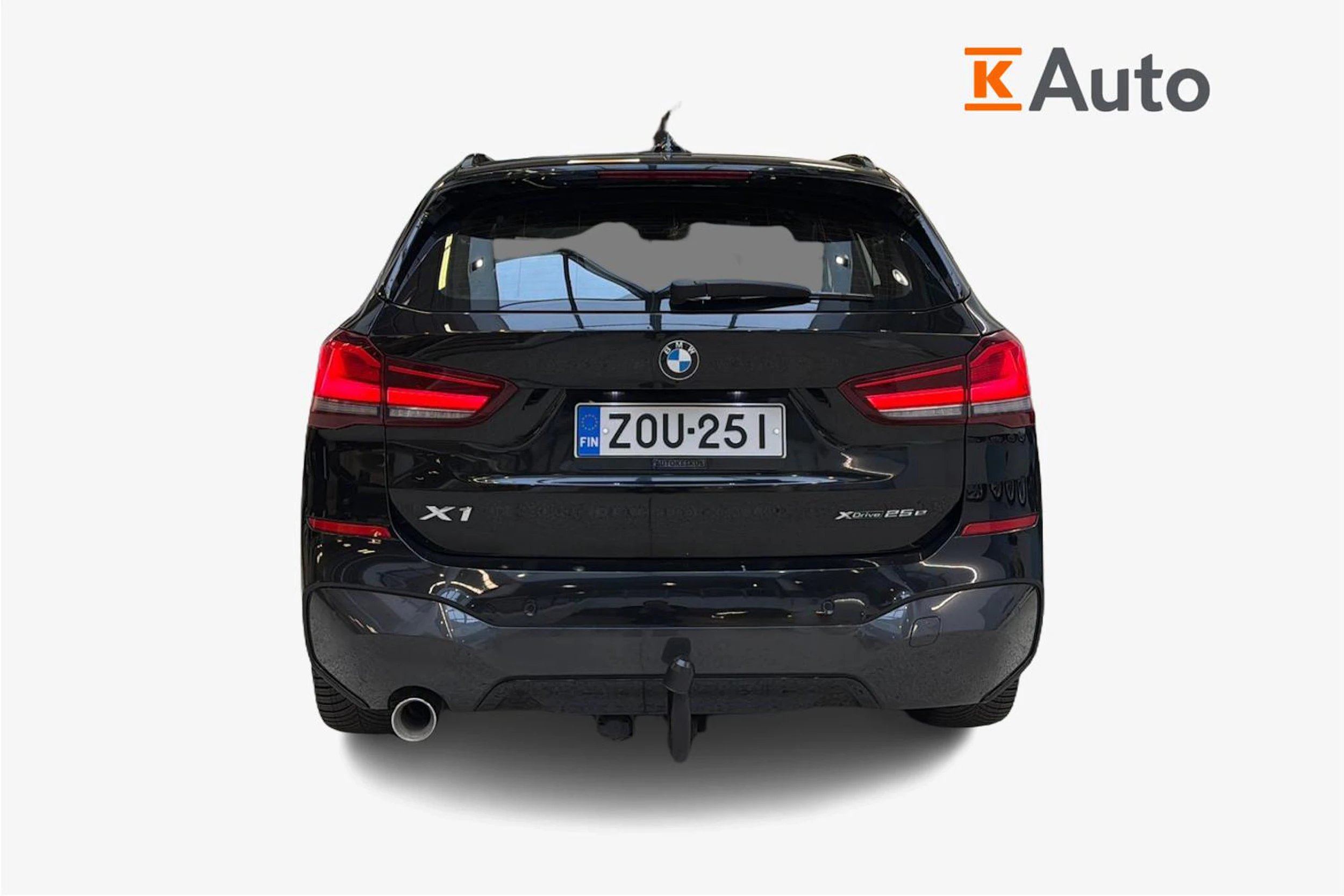 musta BMW X1 2022 kuva 3.