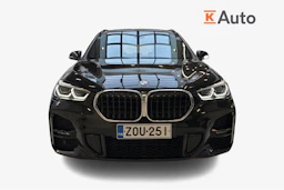 musta BMW X1 2022 kuva 4.