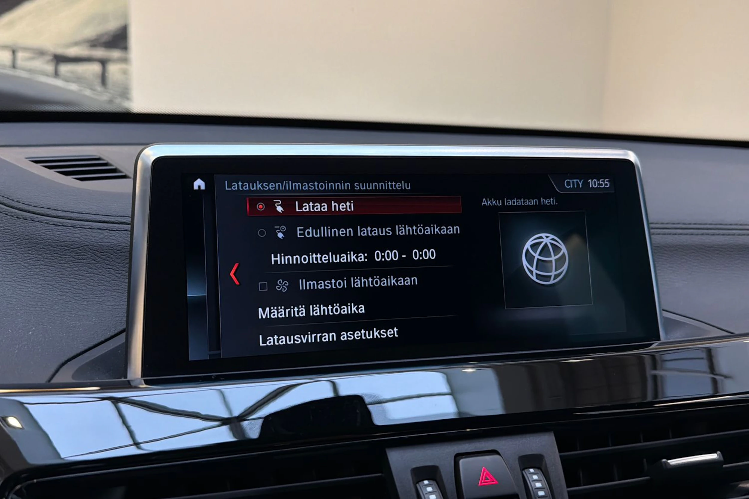 musta BMW X1 2022 kuva 19.