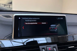 musta BMW X1 2022 kuva 21.