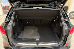 musta BMW X1 2022 kuva 27.