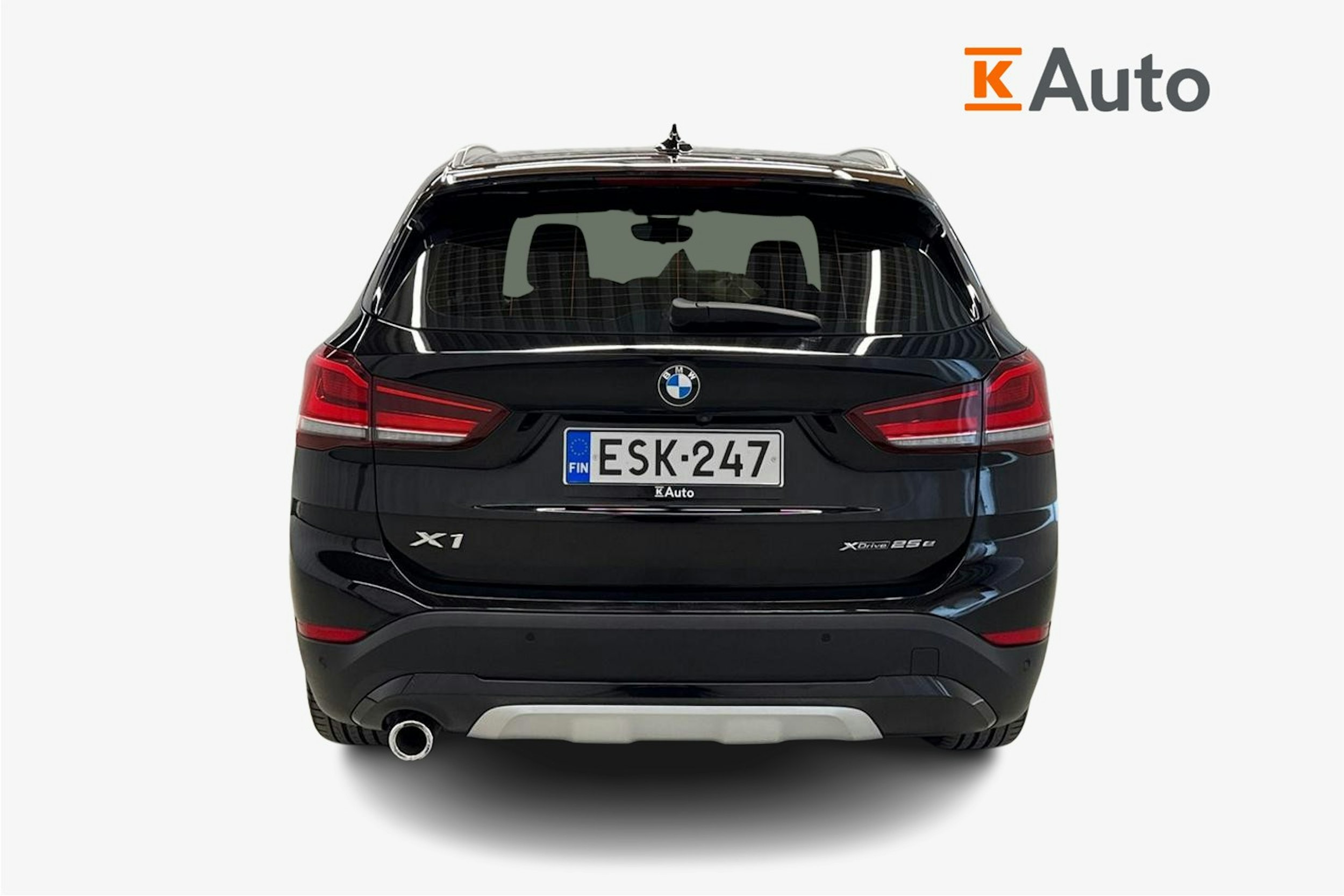 musta BMW X1 2022 kuva 3.