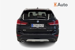 musta BMW X1 2022 kuva 3.
