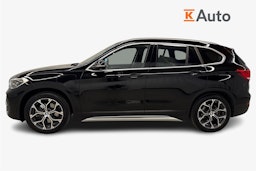 musta BMW X1 2022 kuva 6.