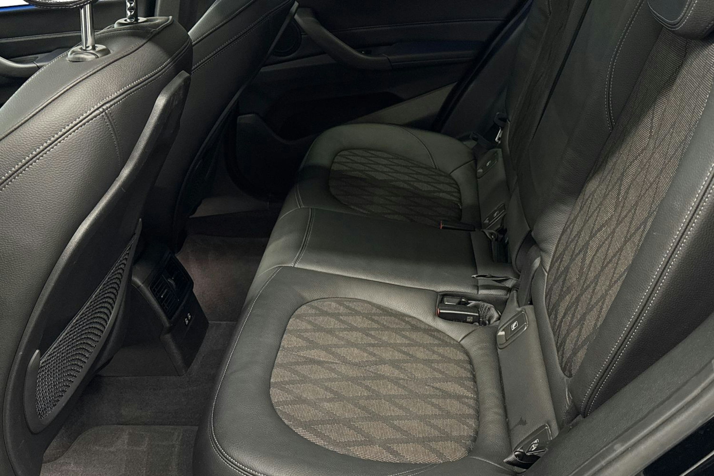musta BMW X1 2022 kuva 10.