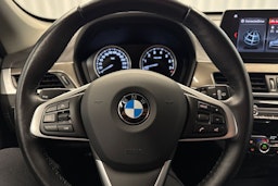 musta BMW X1 2022 kuva 14.