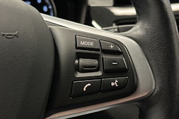 sininen BMW X1 2022 kuva 16.