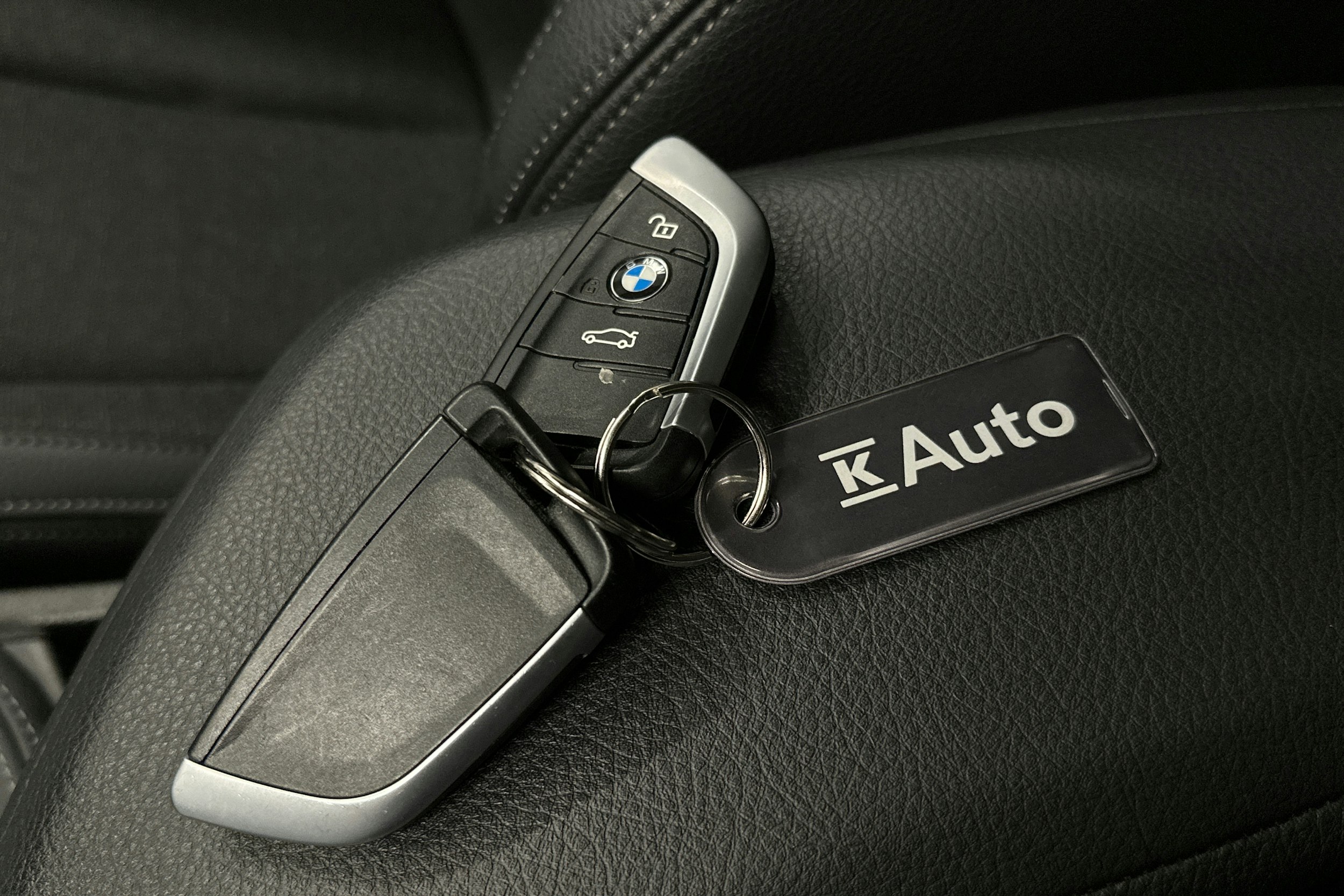 sininen BMW X1 2022 kuva 26.