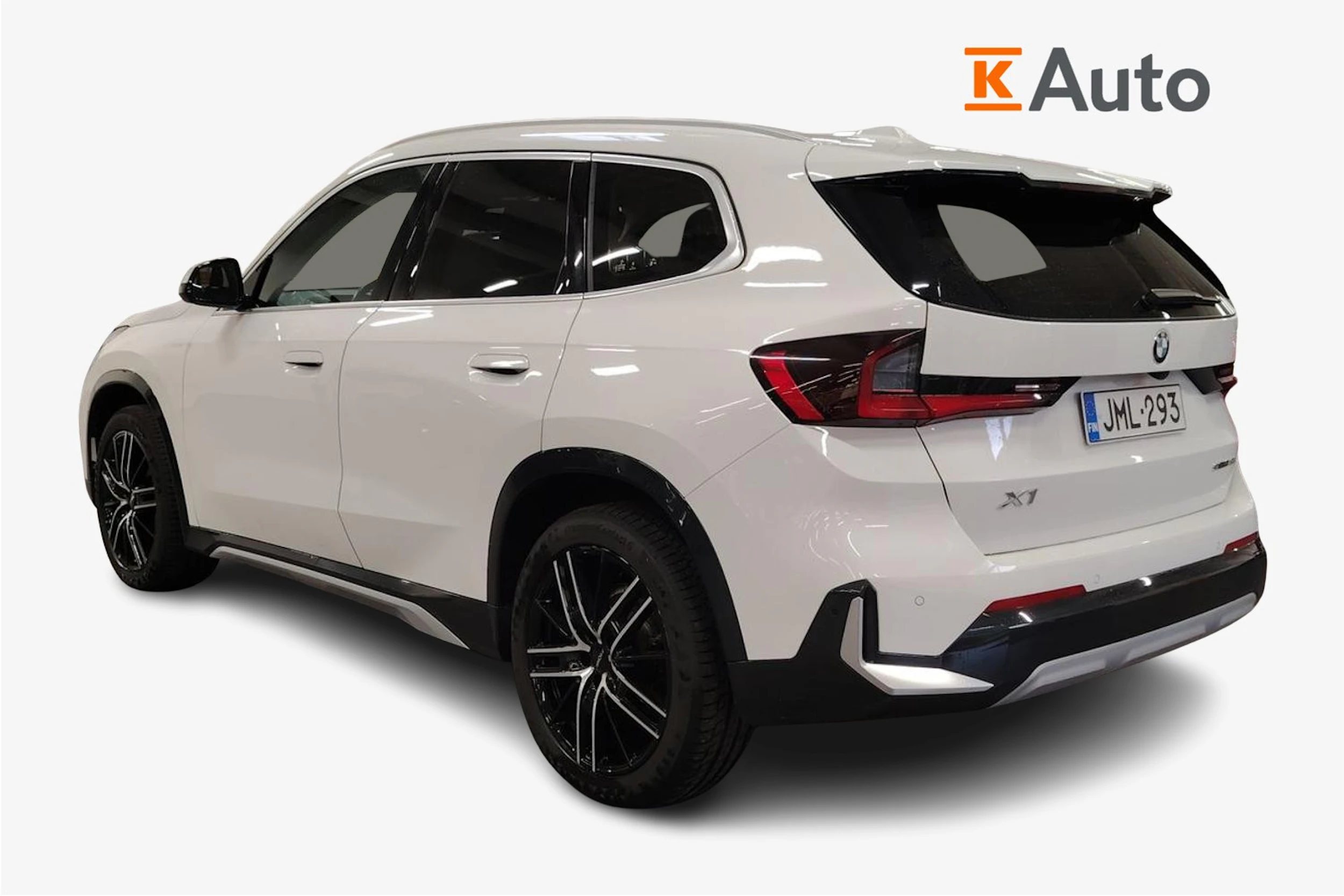 valkoinen BMW X1 2022 kuva 2.
