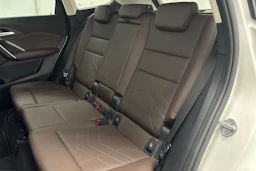 valkoinen BMW X1 2023 kuva 11.