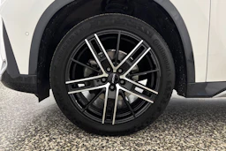 valkoinen BMW X1 2023 kuva 12.