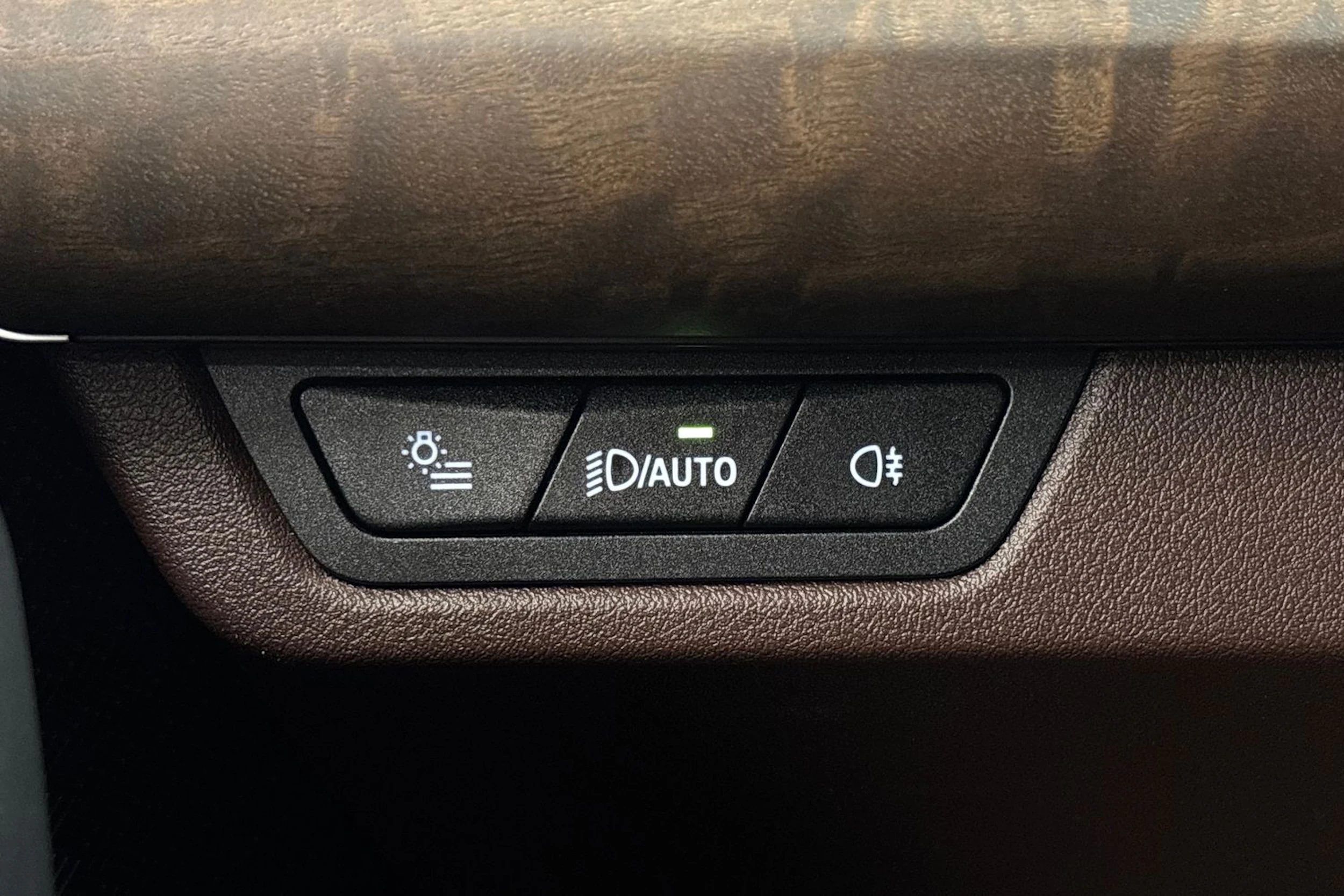 valkoinen BMW X1 2023 kuva 22.