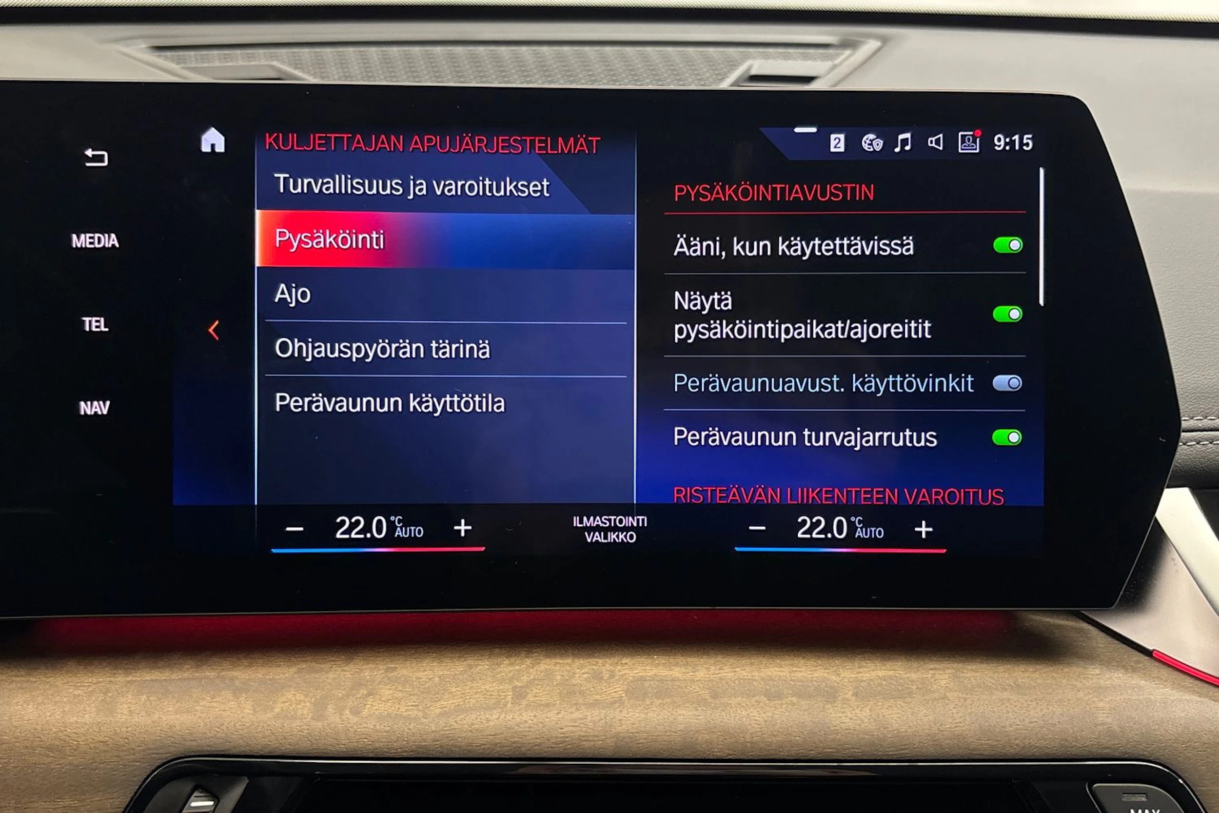 valkoinen BMW X1 2023 kuva 42.