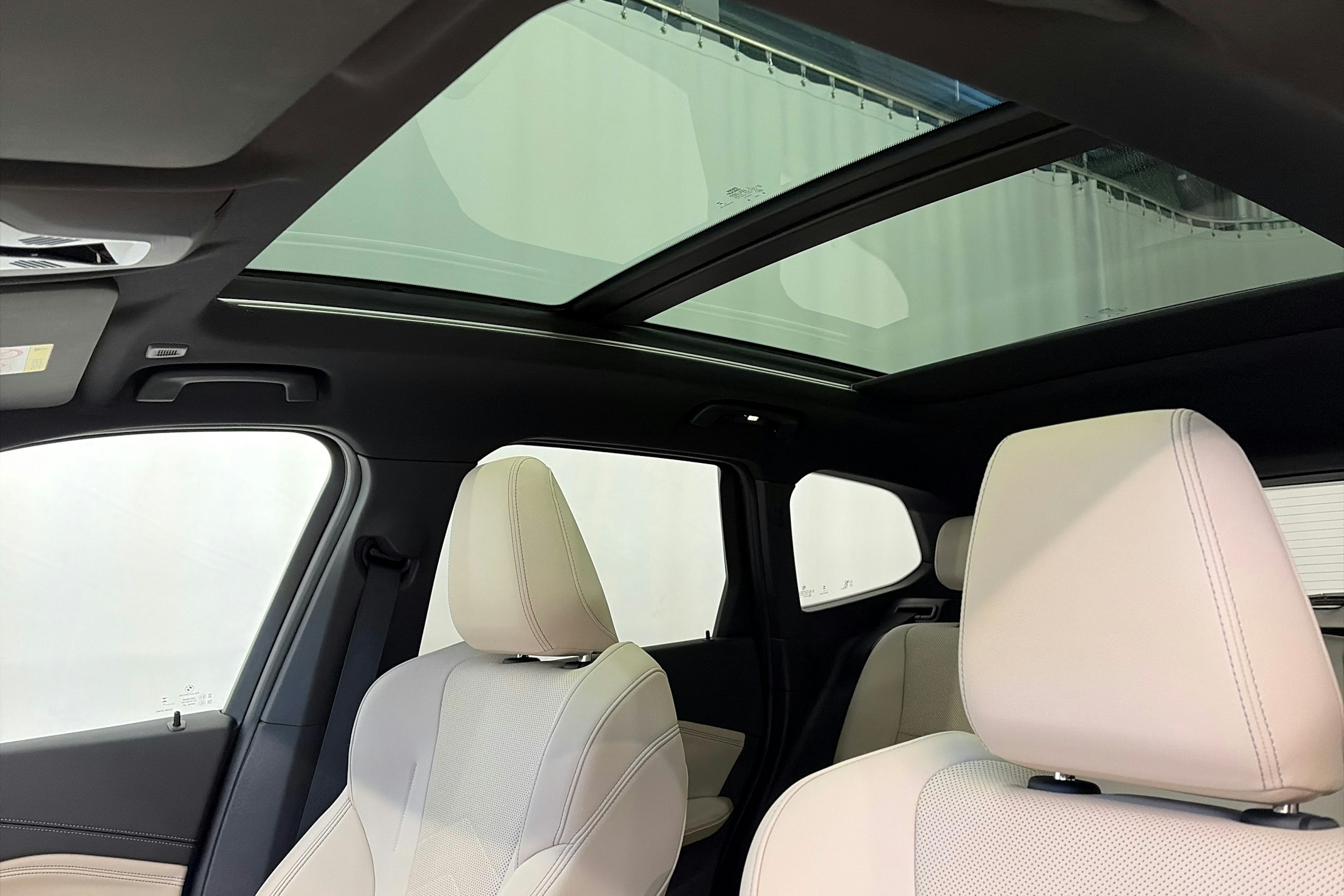 sininen BMW X1 2023 kuva 19.