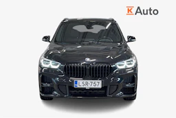 musta BMW X1 2022 kuva 4.