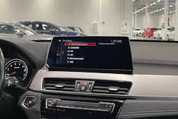 musta BMW X1 2022 kuva 19.
