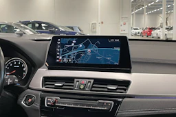 musta BMW X1 2022 kuva 20.
