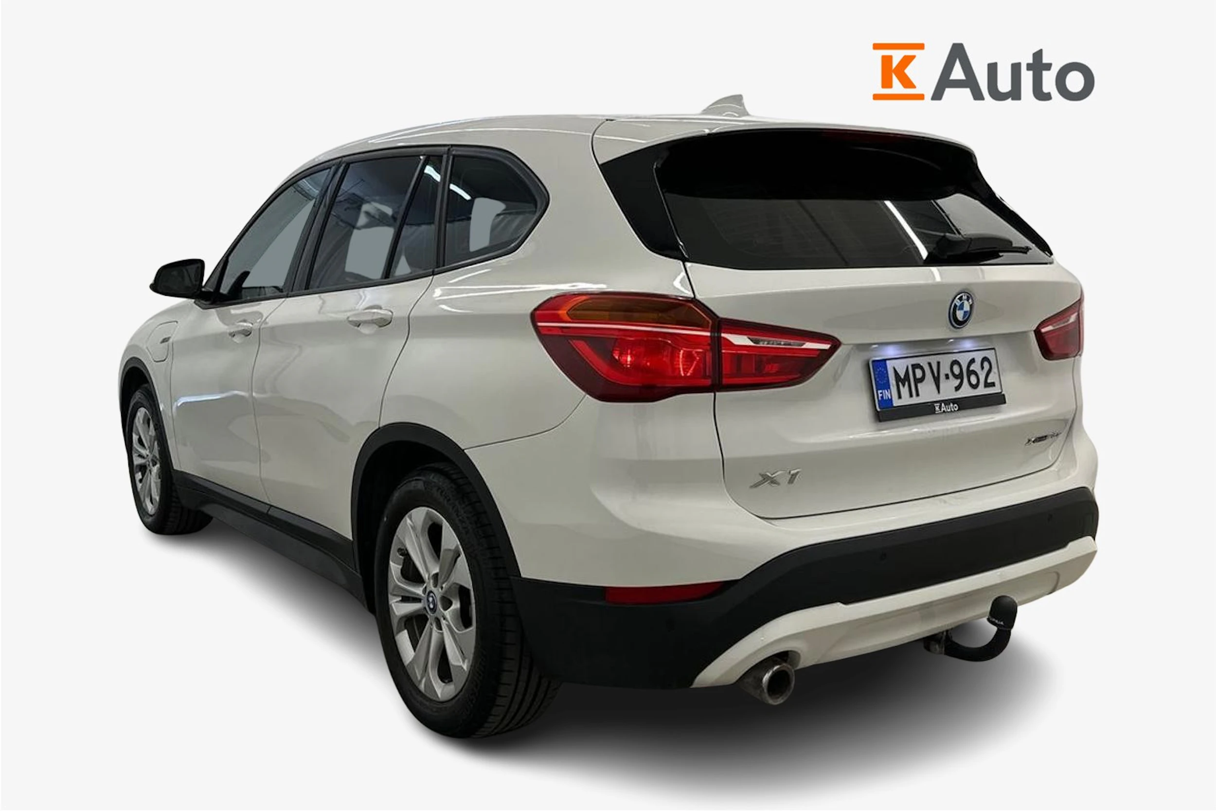 valkoinen BMW X1 2022 kuva 2.
