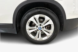 valkoinen BMW X1 2022 kuva 9.