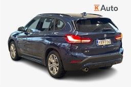 sininen BMW X1 2022 kuva 2.