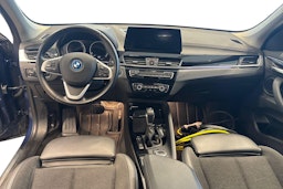 sininen BMW X1 2022 kuva 9.