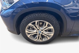 sininen BMW X1 2022 kuva 11.