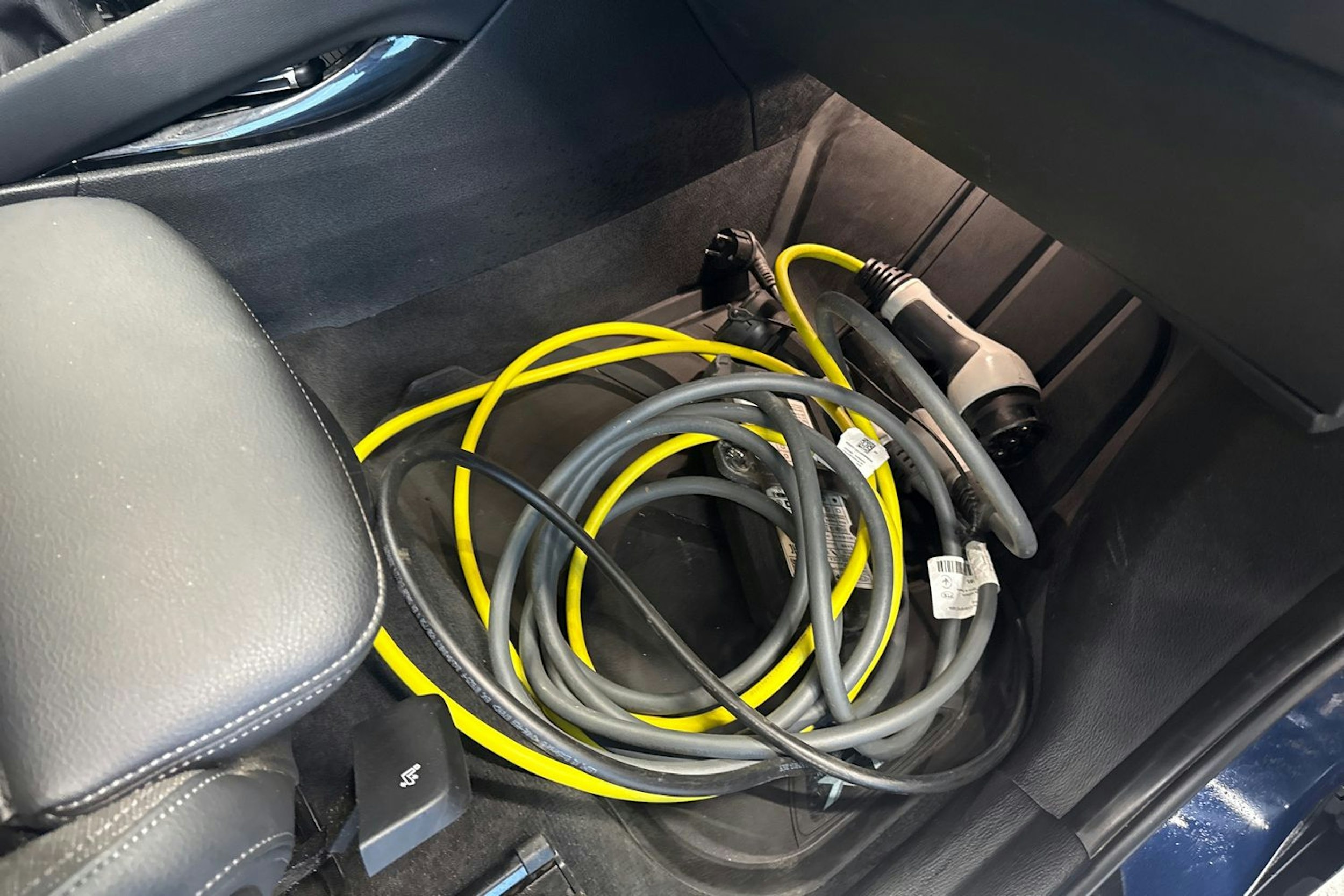 sininen BMW X1 2022 kuva 18.