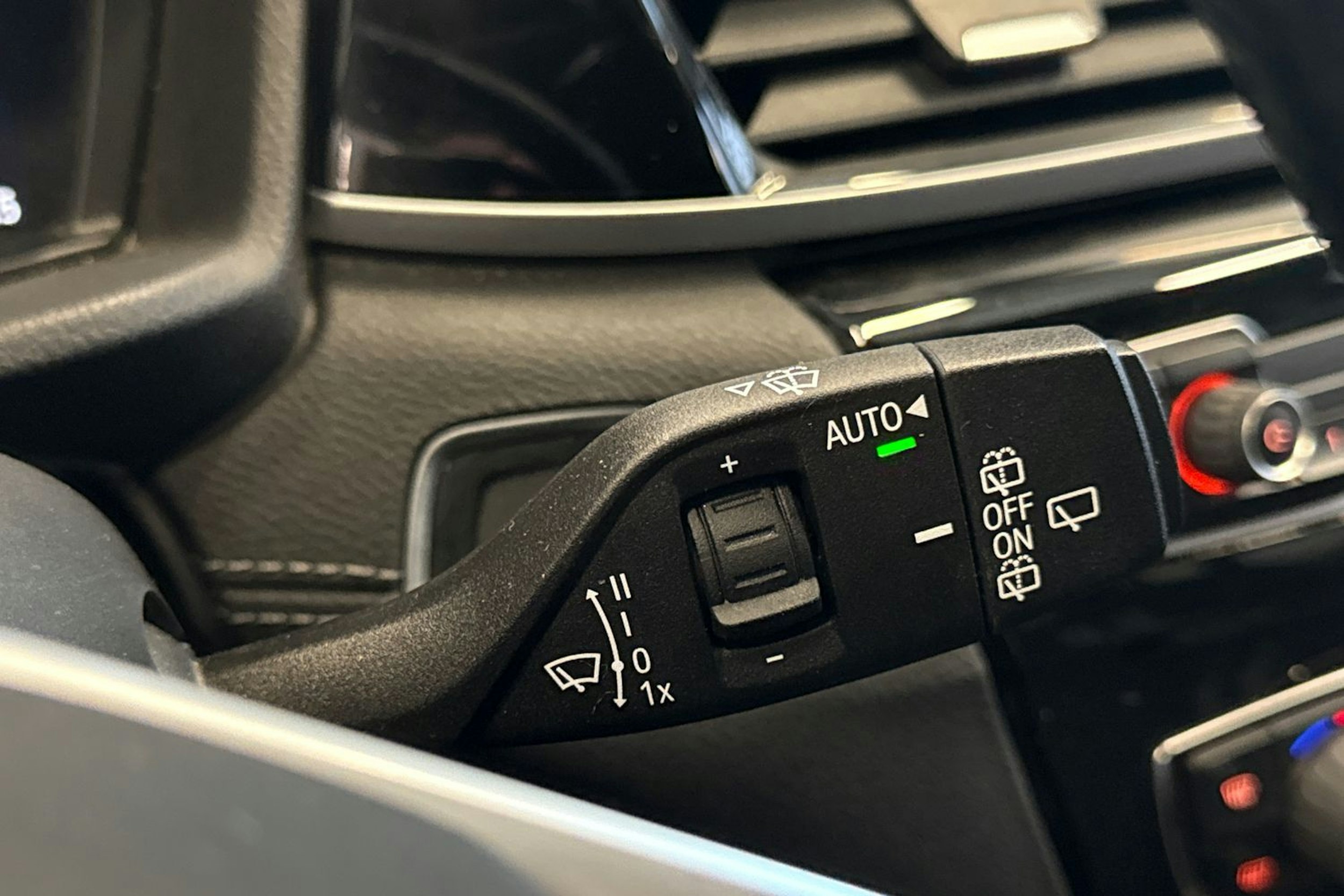 sininen BMW X1 2022 kuva 22.