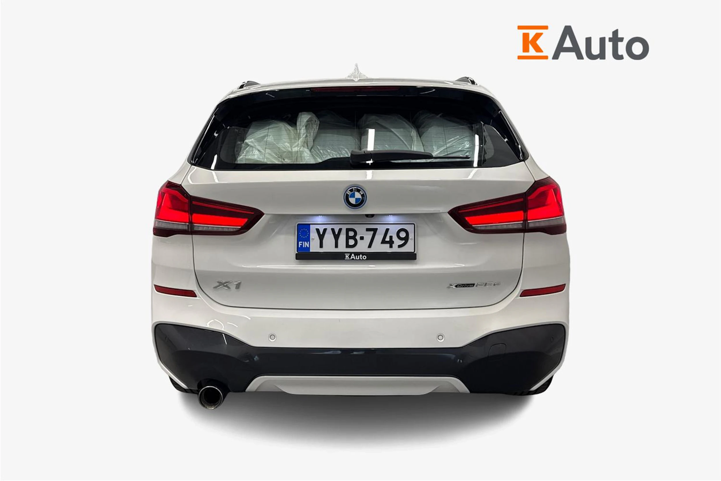 valkoinen BMW X1 2022 kuva 4.