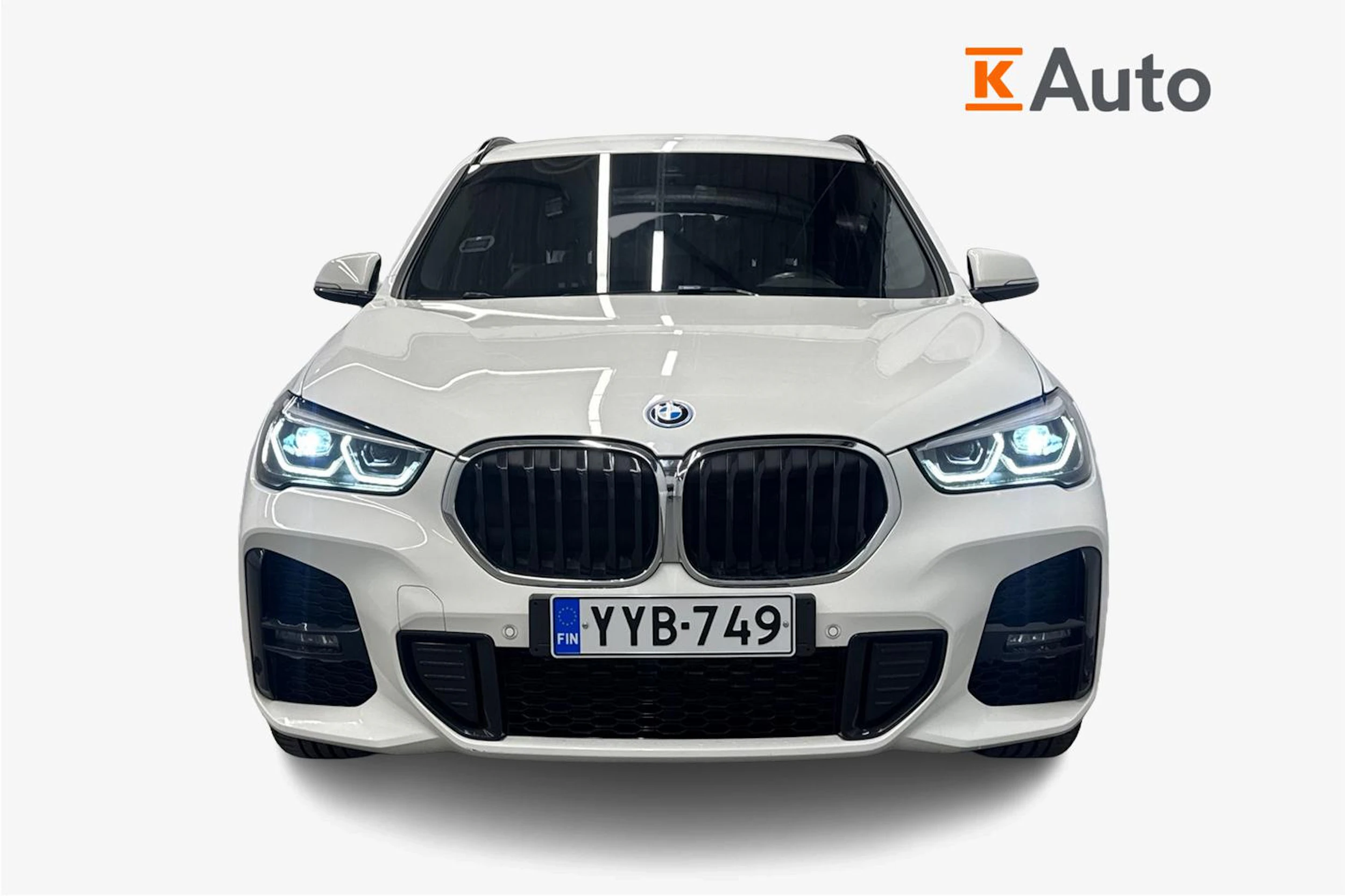 valkoinen BMW X1 2022 kuva 5.