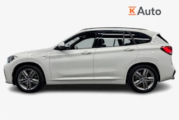 valkoinen BMW X1 2022 kuva 7.