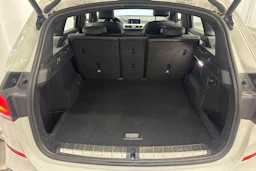 valkoinen BMW X1 2022 kuva 17.