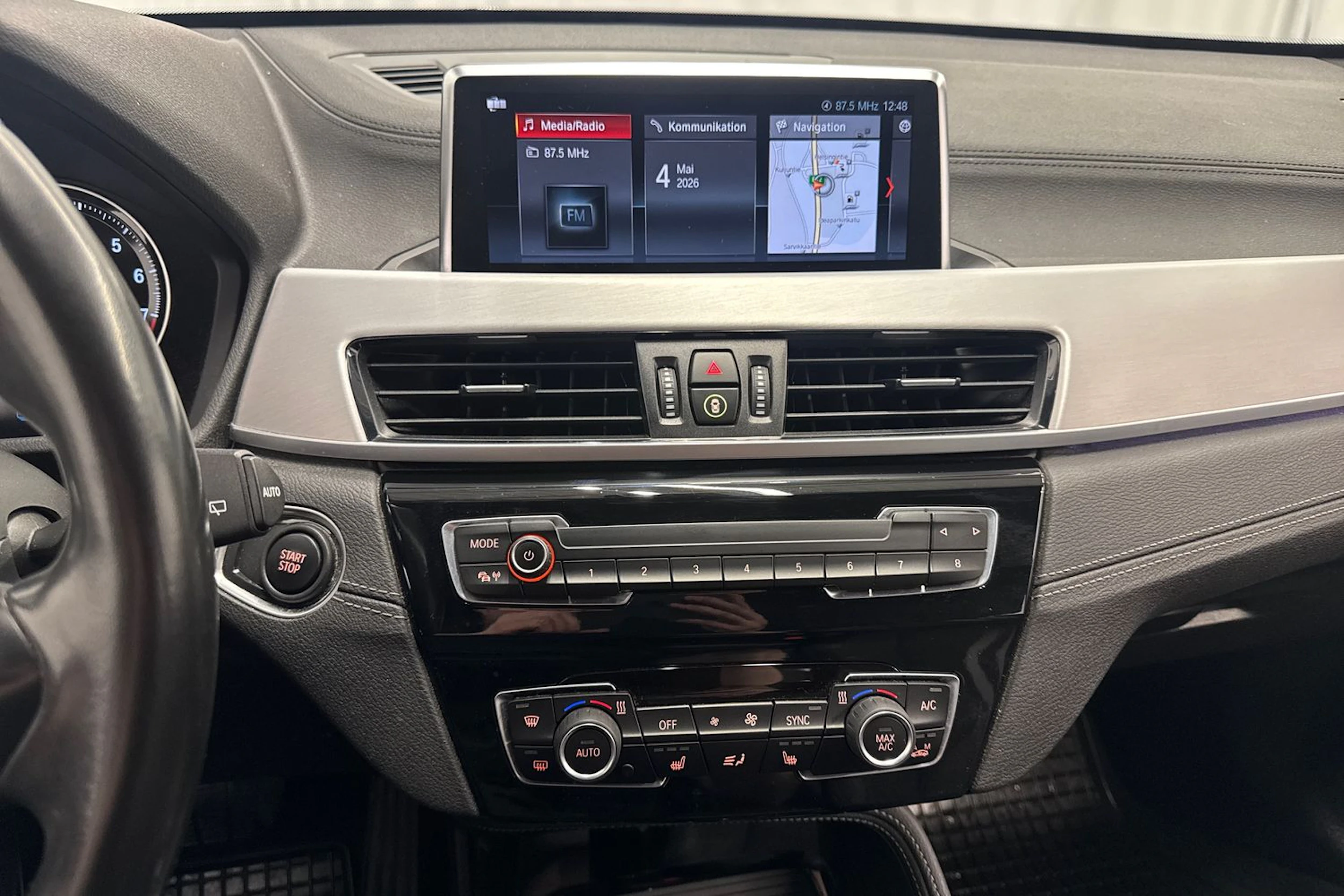 valkoinen BMW X1 2022 kuva 23.