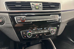 valkoinen BMW X1 2022 kuva 27.