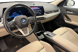 met. musta BMW X1 2023 kuva 6.