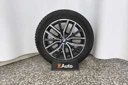 met. musta BMW X1 2023 kuva 10.