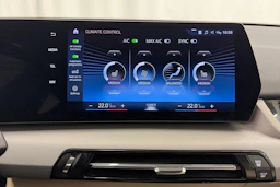 met. musta BMW X1 2023 kuva 26.