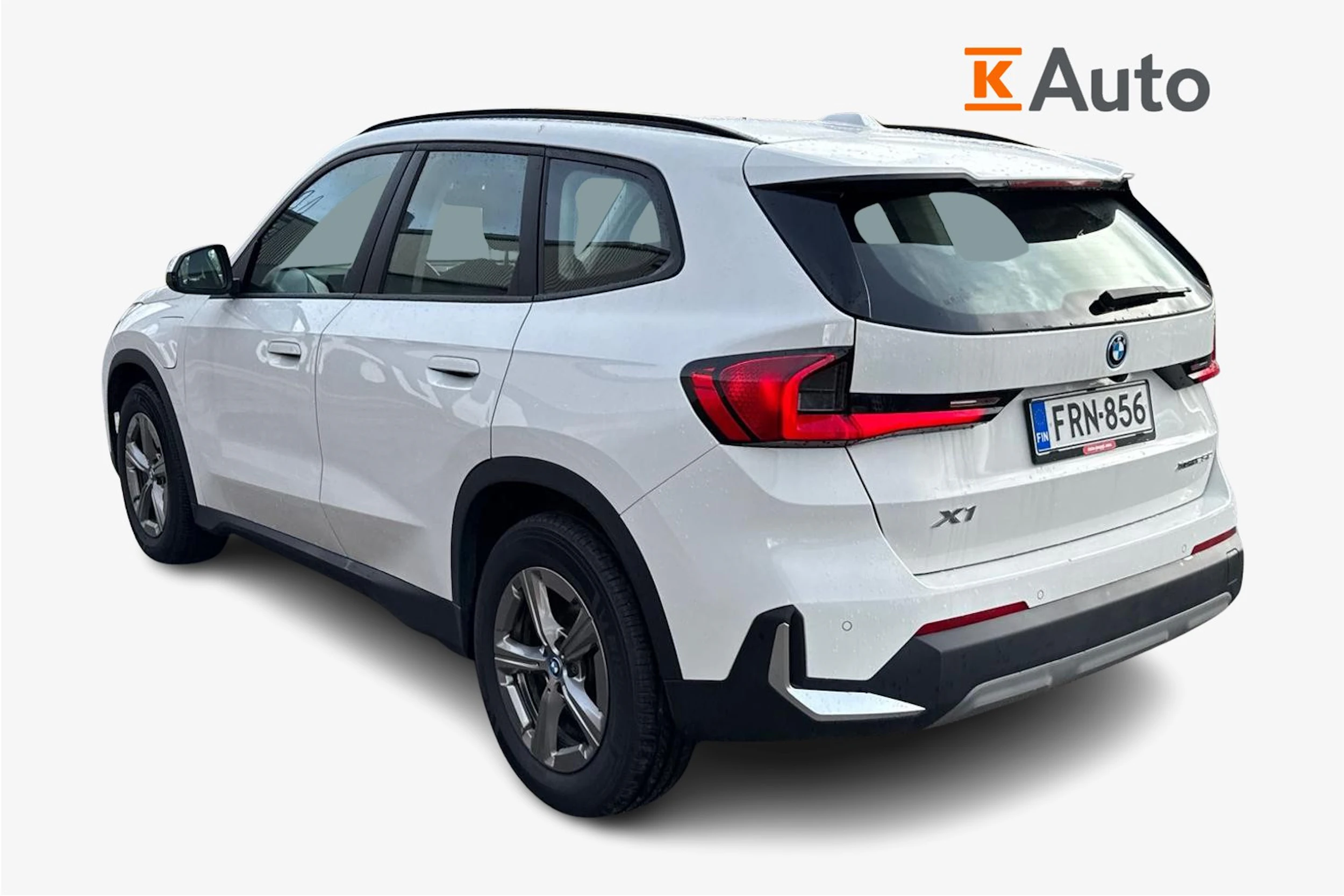 valkoinen BMW X1 2023 kuva 2.