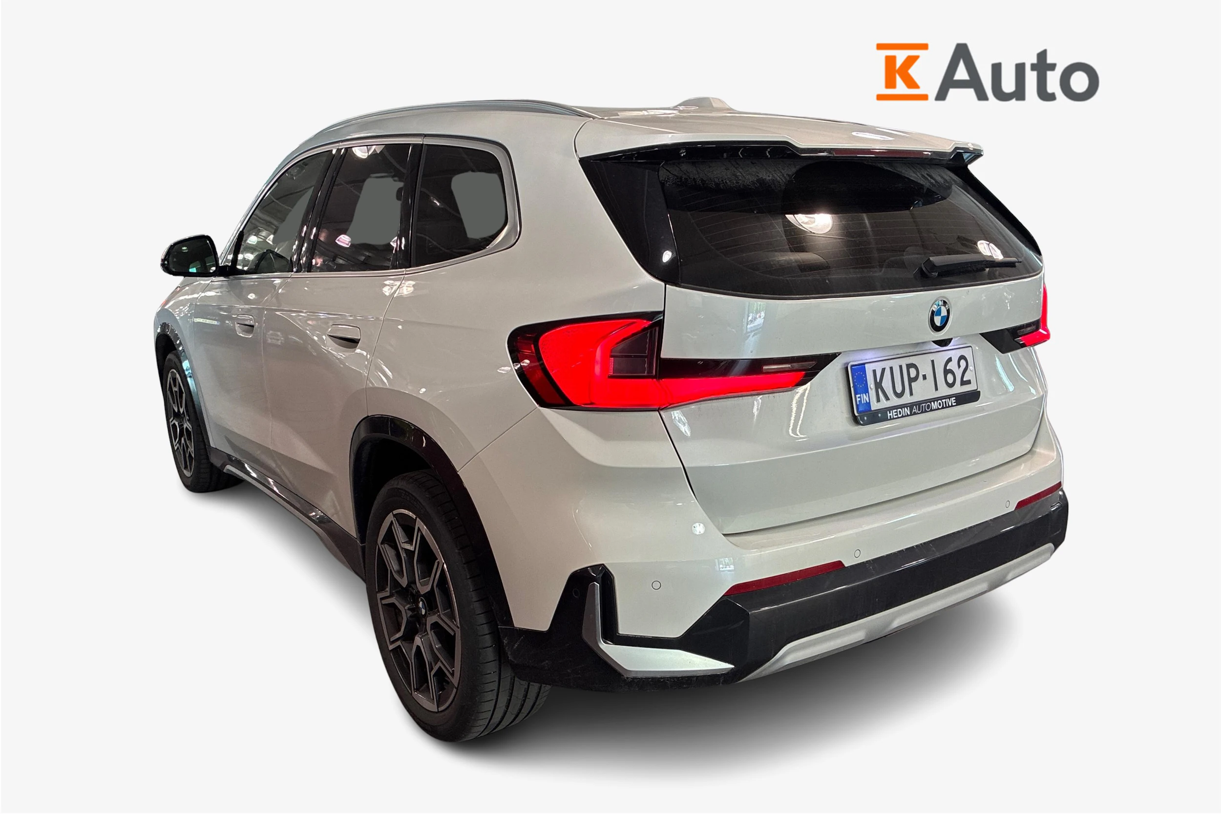valkoinen BMW X1 2023 kuva 2.