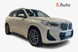 Valkoinen BMW X1 2023 kuva 1.