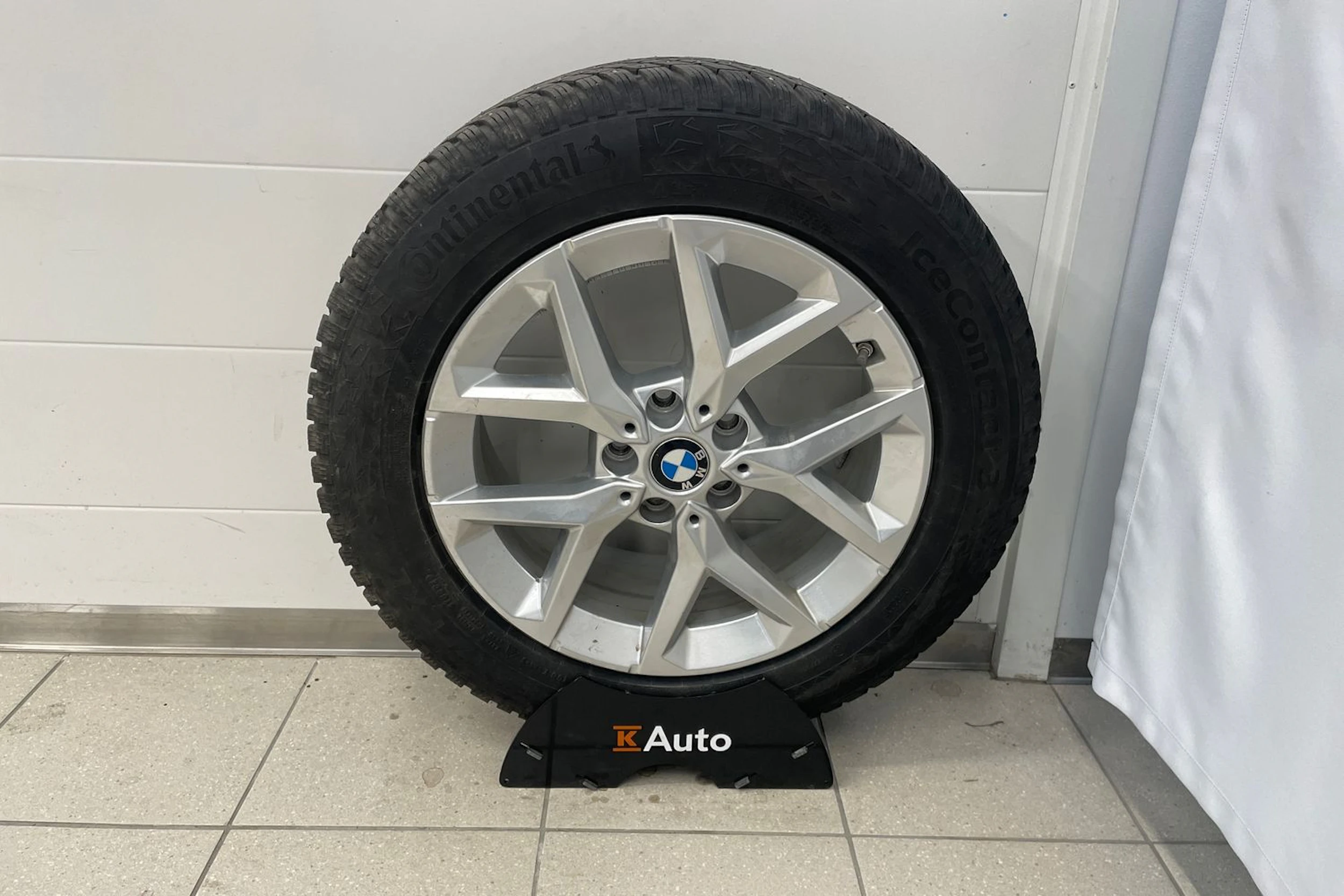Valkoinen BMW X1 2023 kuva 23.