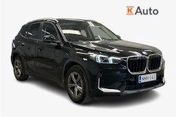musta BMW X1 2023 kuva 1.