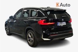 musta BMW X1 2023 kuva 2.